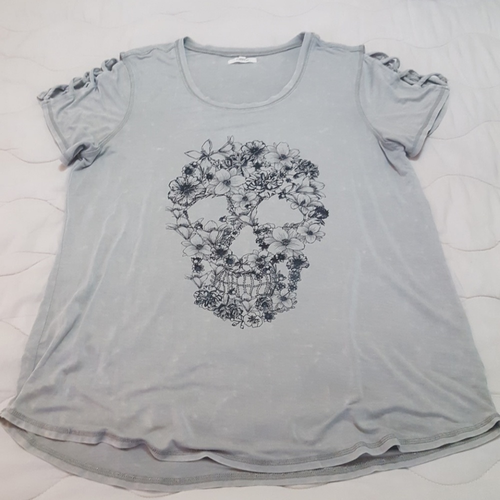 Maurices Womens Skull Tee